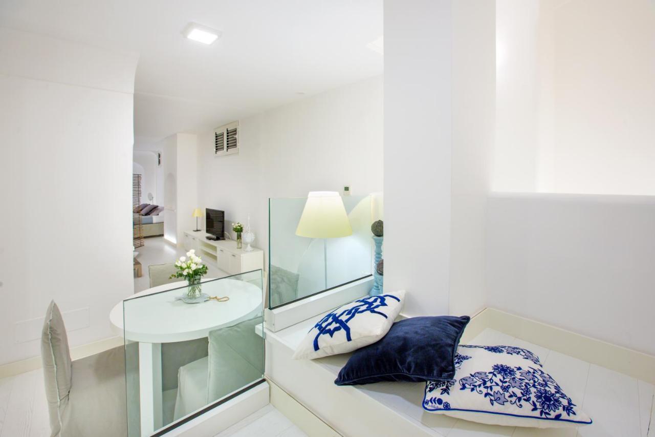 White Stylish Apartment 3 Vico Equense Exterior foto