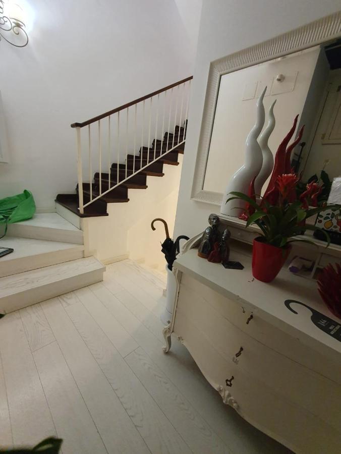 White Stylish Apartment 3 Vico Equense Exterior foto